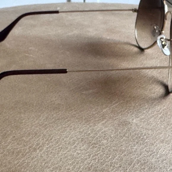 Ray-Ban Gold and Brown Aviator Sunglasses - Picture 5 of 5